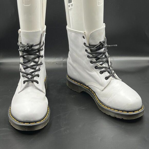 Dr. Martens 1460 Virginia Leather Laced Boots - Picture 1 of 12